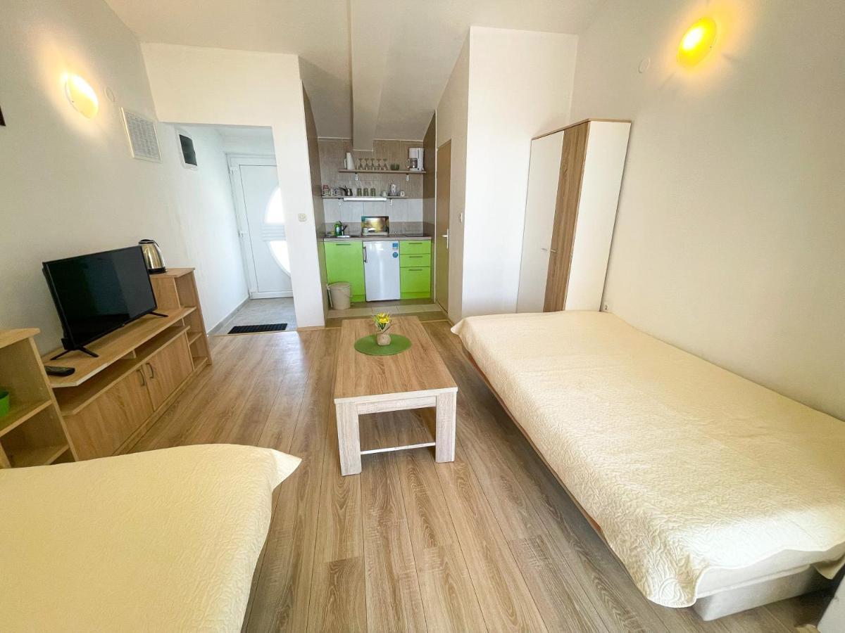 Apartmani Milan Crikvenica Exteriér fotografie