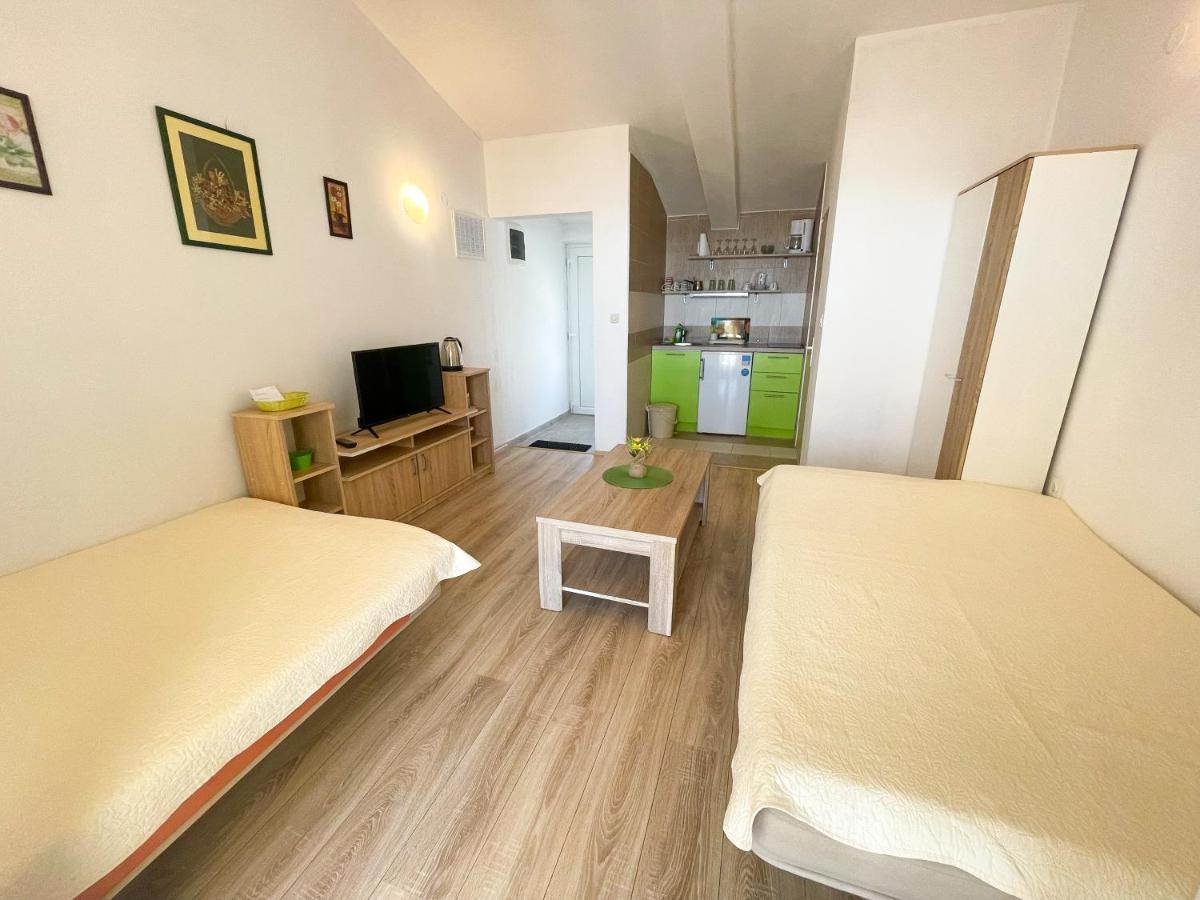Apartmani Milan Crikvenica Exteriér fotografie