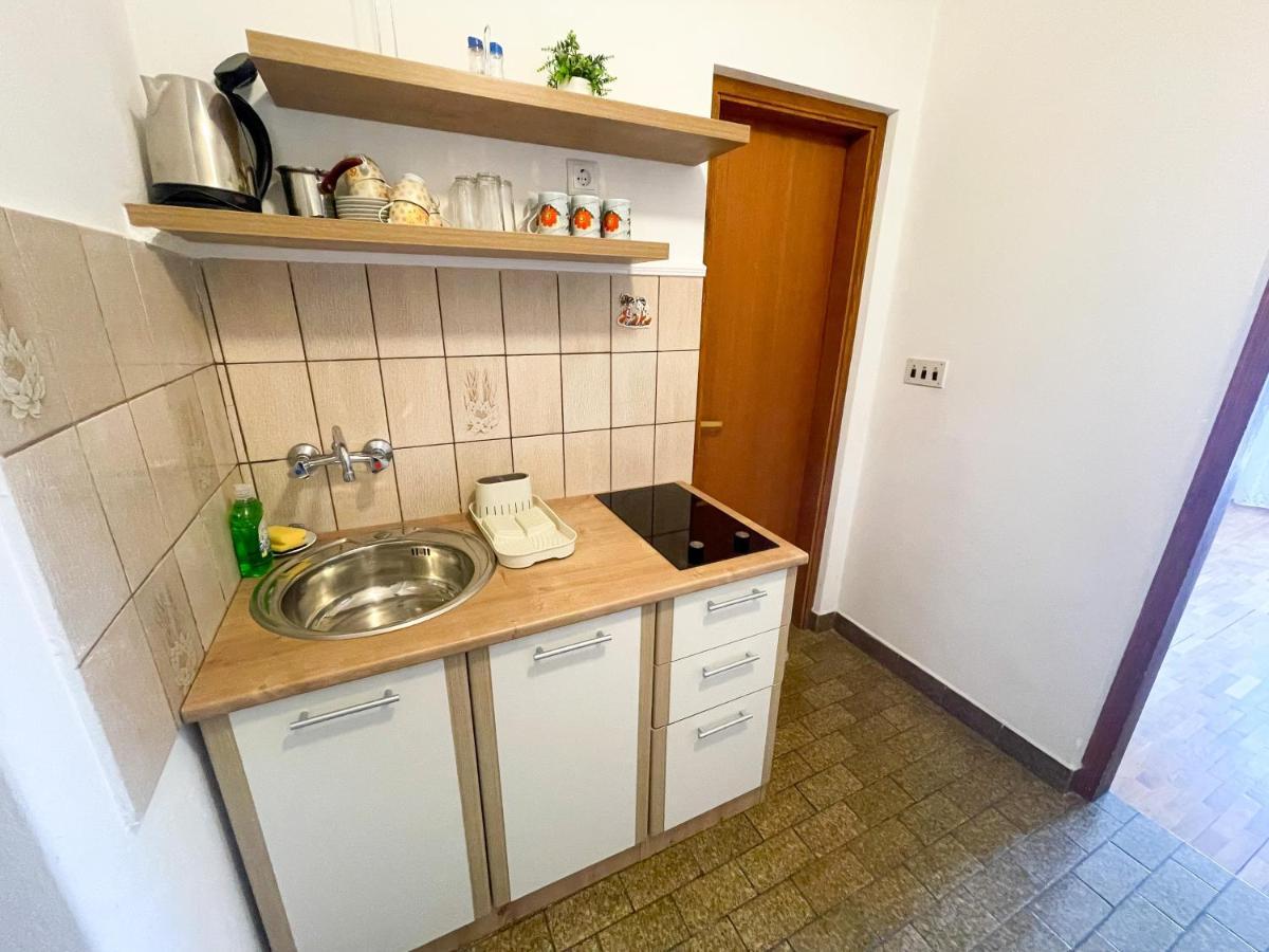 Apartmani Milan Crikvenica Exteriér fotografie
