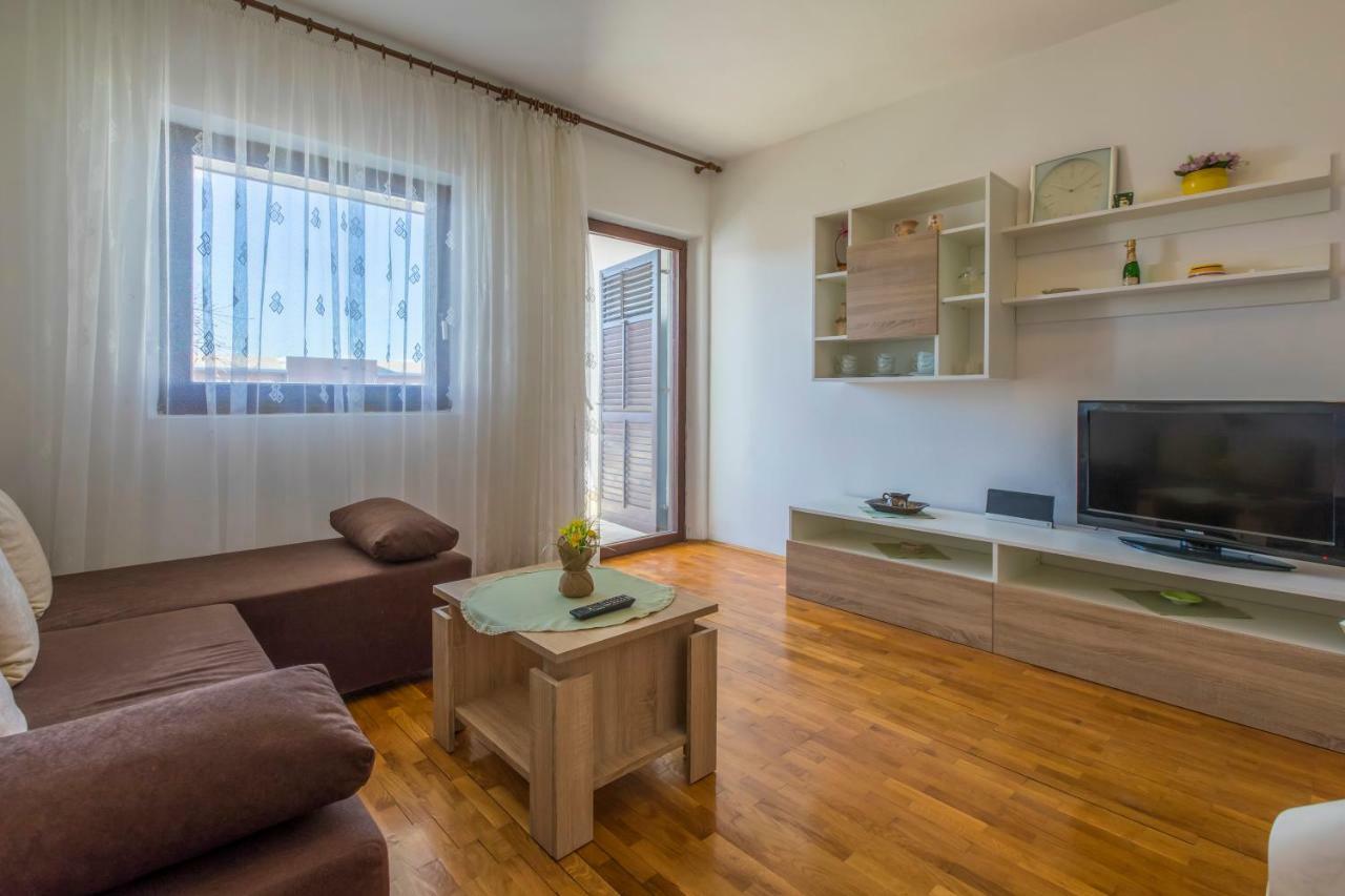 Apartmani Milan Crikvenica Exteriér fotografie